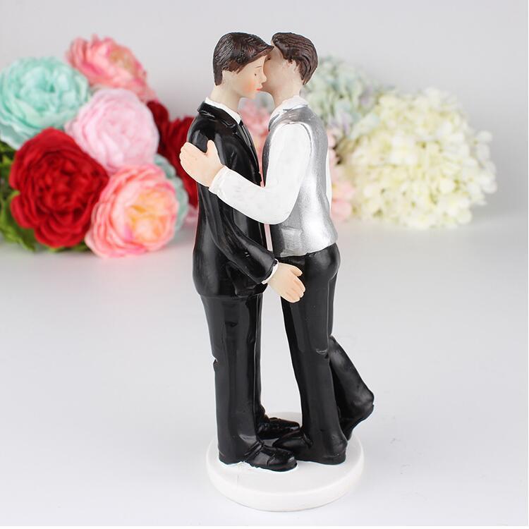 Wedding Cake Doll Resin Cake Decoration