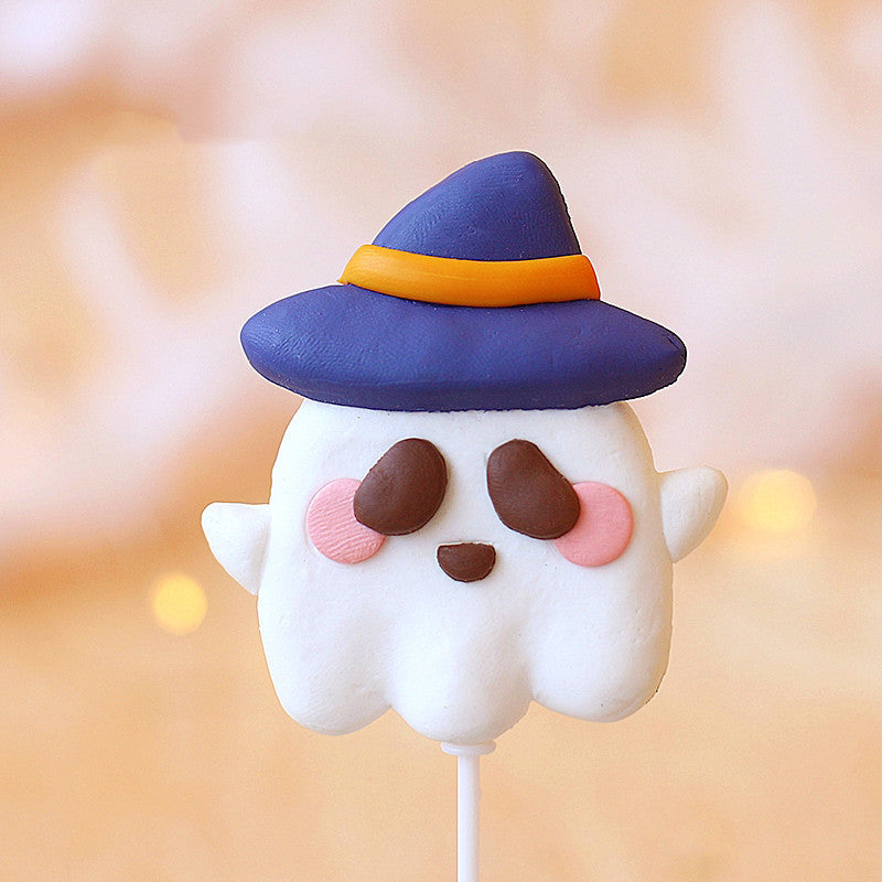 Adorable Decoration Of Halloween Baking Cake