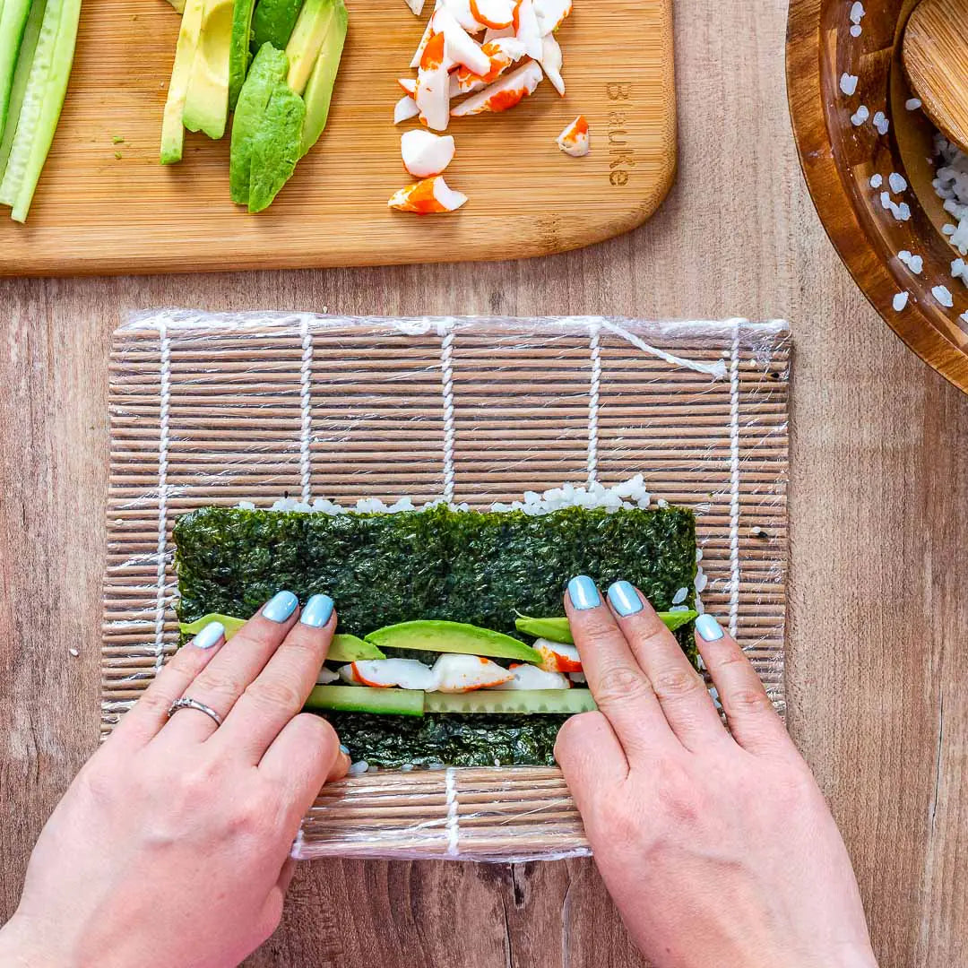 Bamboo Sushi Making Kit with 2 Sushi Rolling Mats, 5 Pairs of Reusable Bamboo Chopsticks, 1 Rice Paddle and 1 Spreader - Beginner Sushi Kit