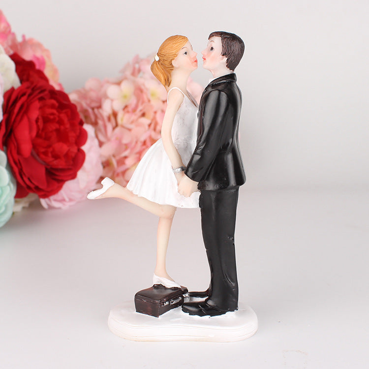 Wedding Cake Doll Resin Cake Decoration