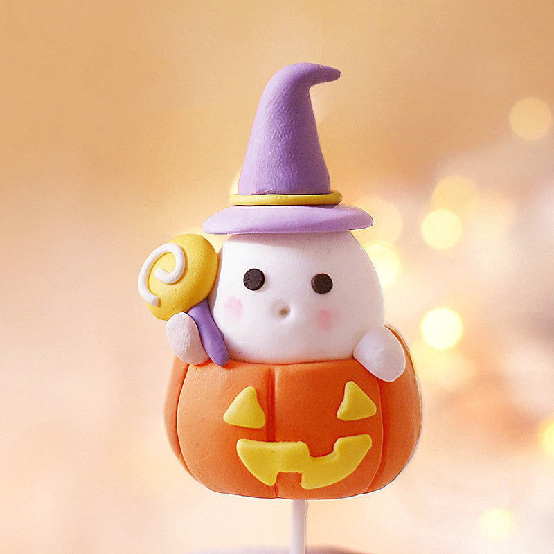 Adorable Decoration Of Halloween Baking Cake